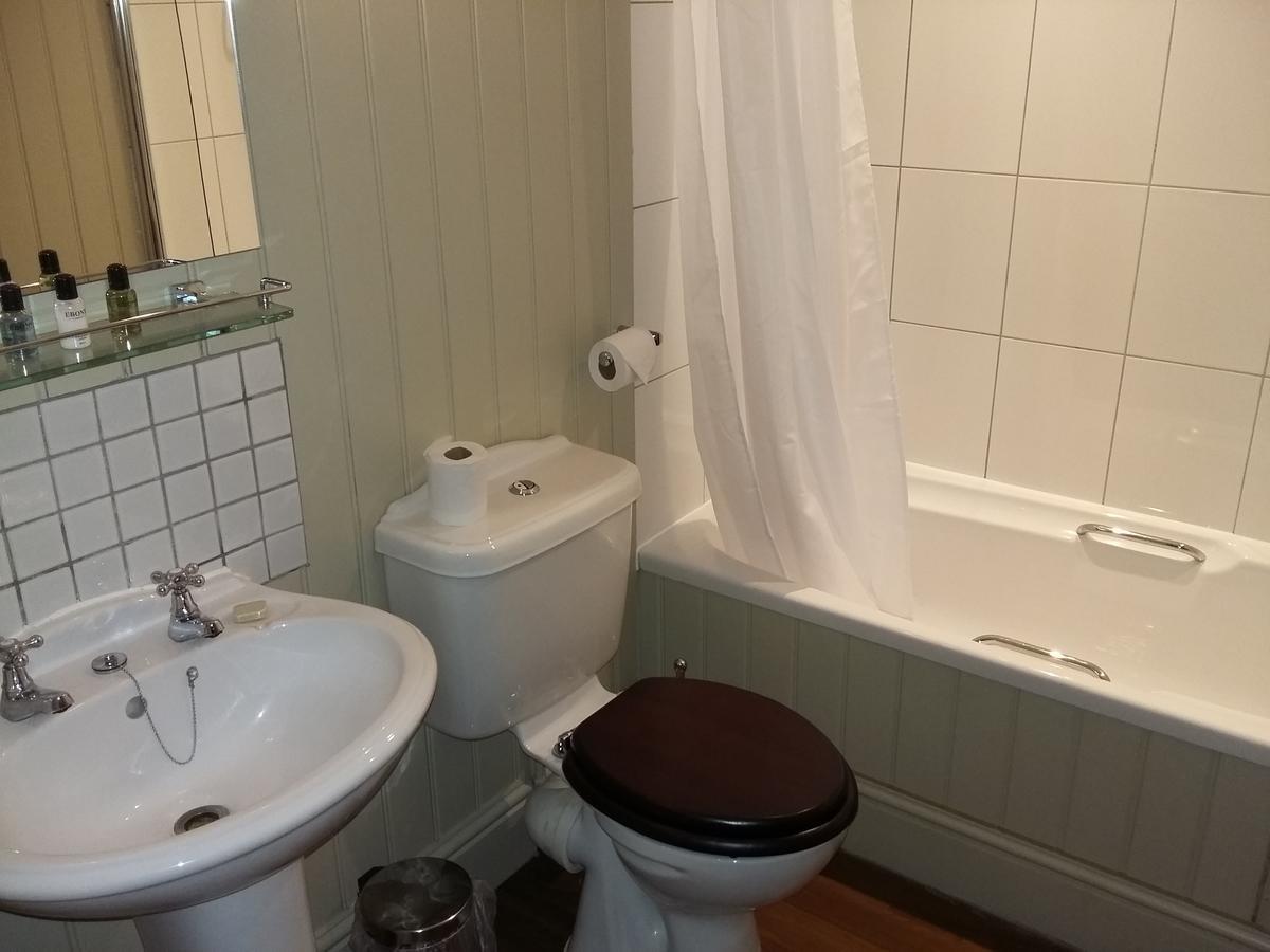 The Huntsman Inn Holmfirth Eksteriør billede